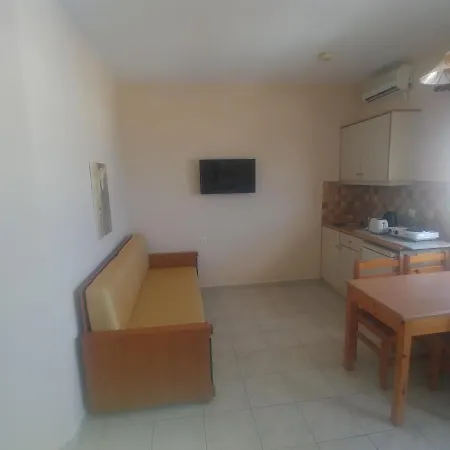 Apartahotel Frida Village 3*