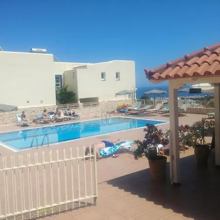 Lägenhetshotell Frida Village 3*