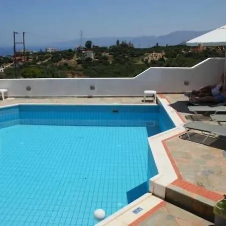 Frida Village 公寓式酒店 3*