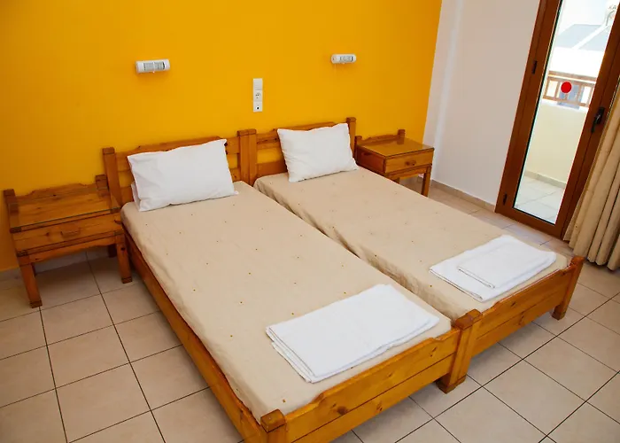 Frida Village Aparthotel 3*